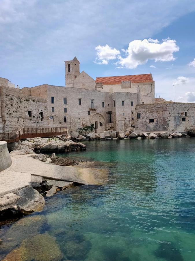 Corte Pietrantica - Charming Rooms & Suites Giovinazzo Luaran gambar