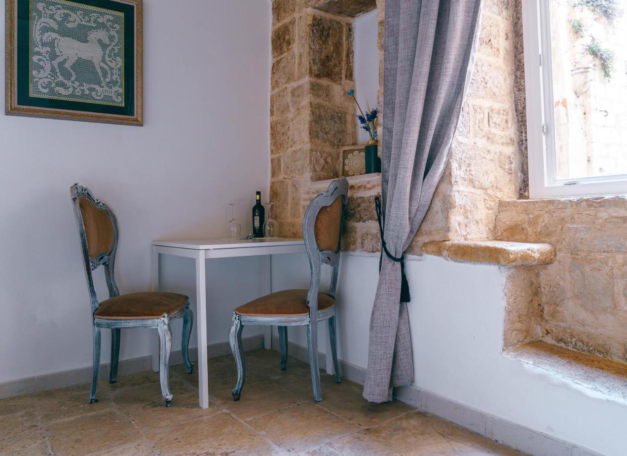 Corte Pietrantica - Charming Rooms & Suites Giovinazzo Luaran gambar