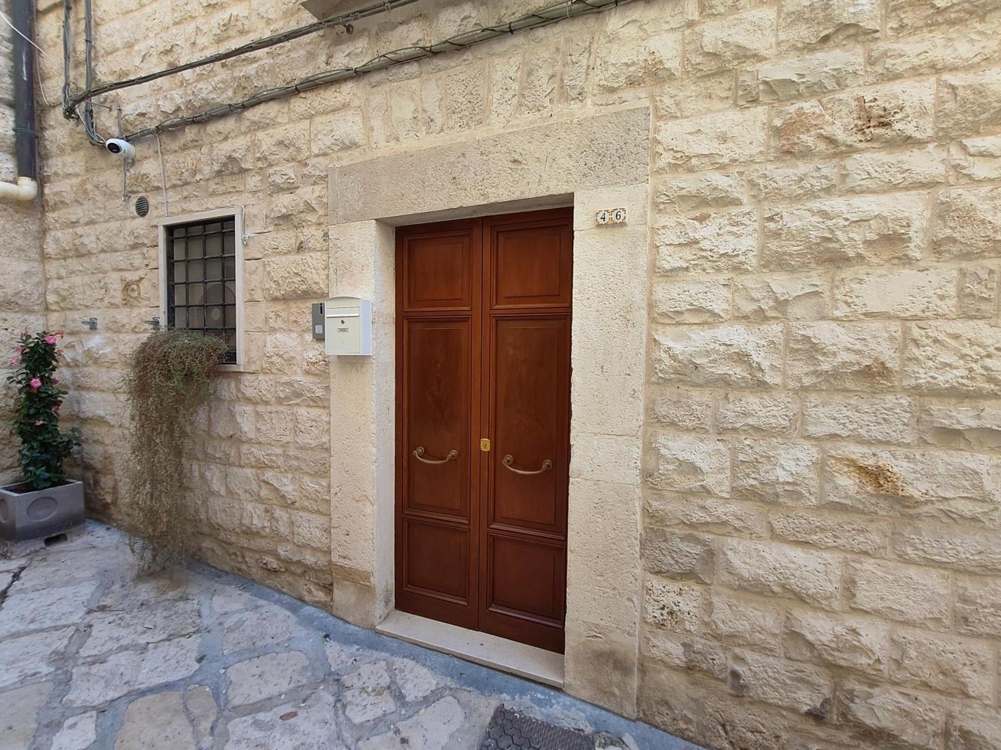Corte Pietrantica - Charming Rooms & Suites Giovinazzo Luaran gambar